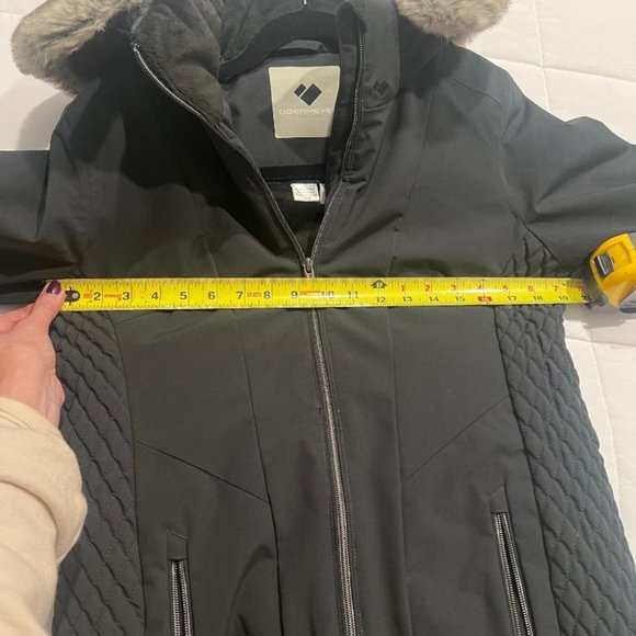 Obermeyer, Woman's Ski /Winter Jacket  -the  Siren Faux Fur Insulated Ski Jacket - Picture 6 of 6